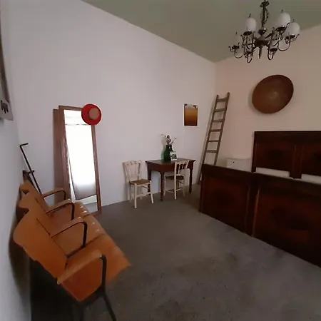 Bed & Breakfast Domu Odilia Serrenti