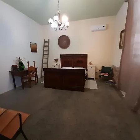 Domu Odilia Bed & Breakfast Serrenti